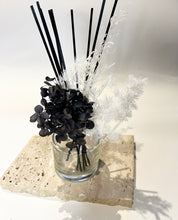 Load image into Gallery viewer, Dried Floral Reed Diffuser