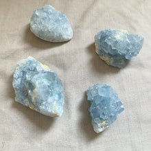 Load image into Gallery viewer, Celestite Cluster
