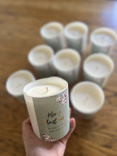 Load image into Gallery viewer, Christmas Candle