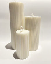 Load image into Gallery viewer, Ribbed Pillar Candle Set
